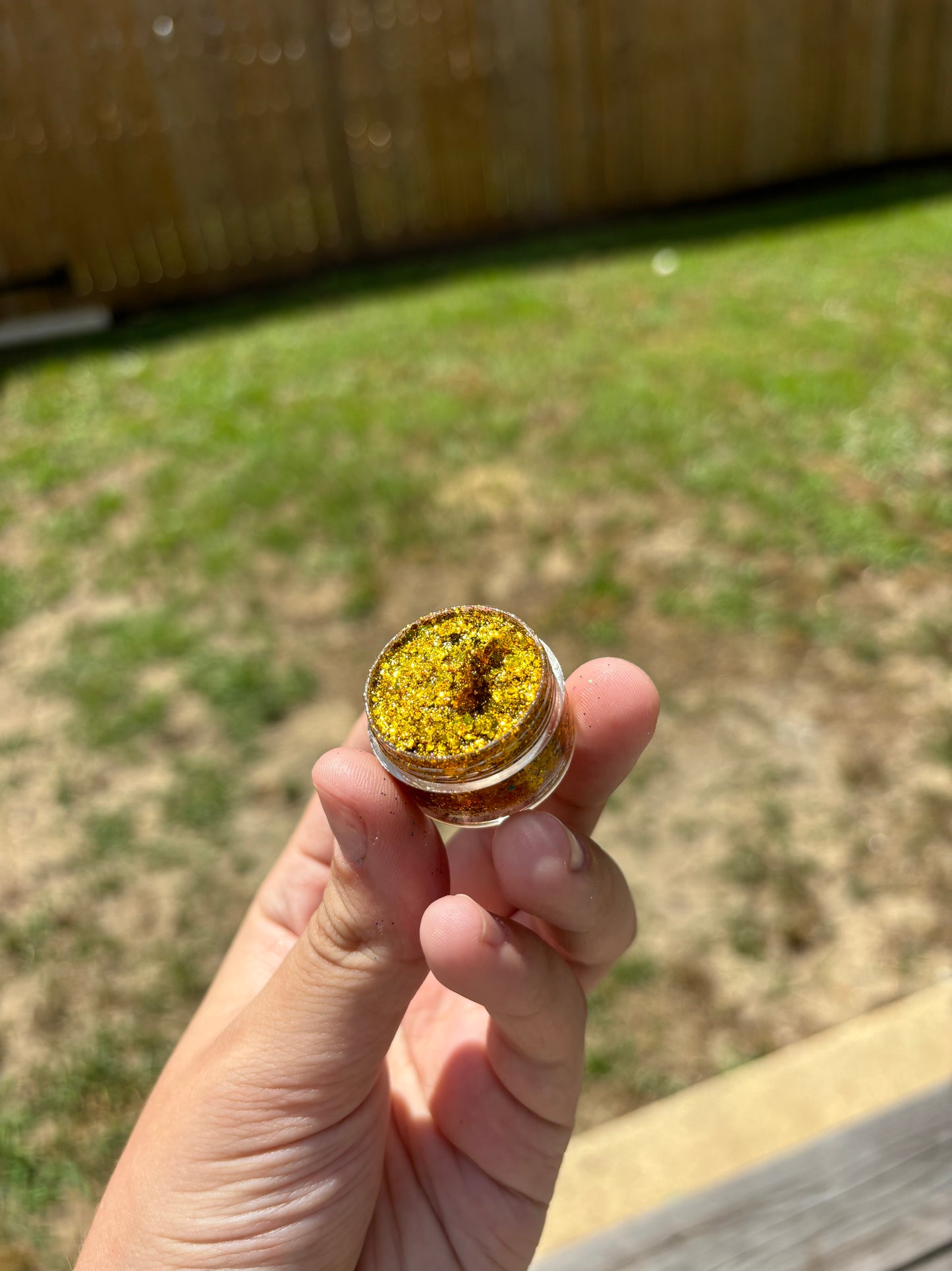 Bright Gold Body Glitter