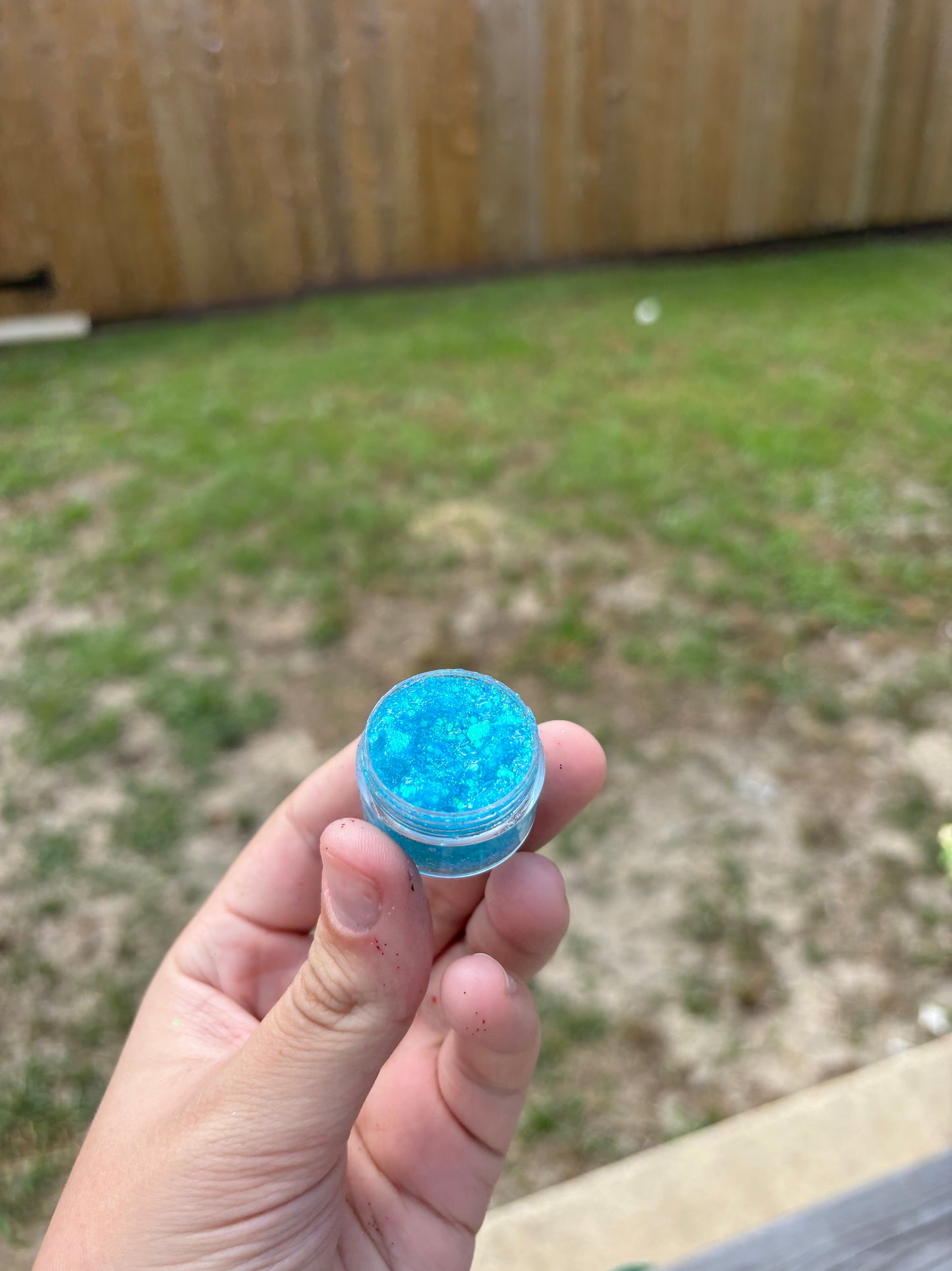 Arctic Blue Body Glitter