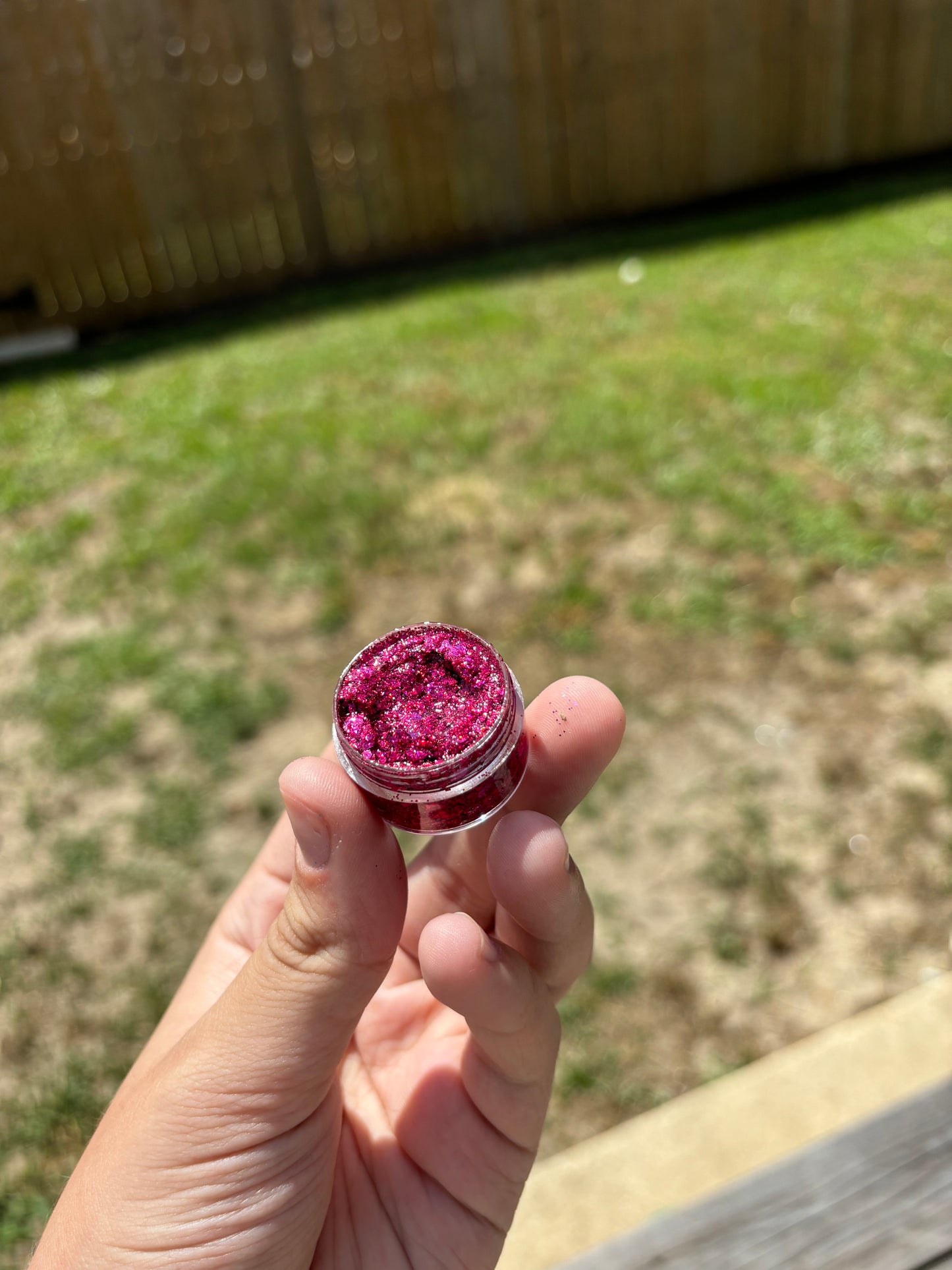 Ruby Pink Body Glitter
